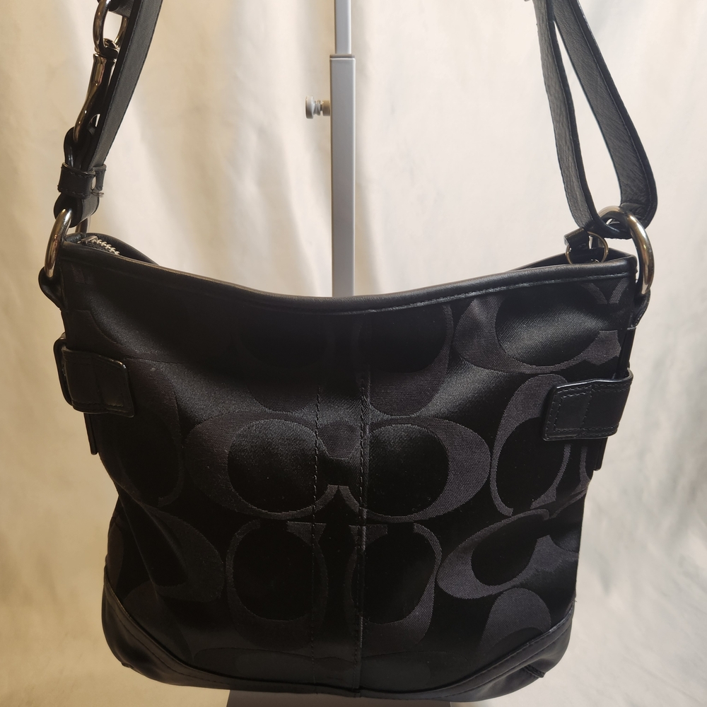 Coach Signature Optic Chain Shoulder Bag Black And Silver - Picture 3 of 10